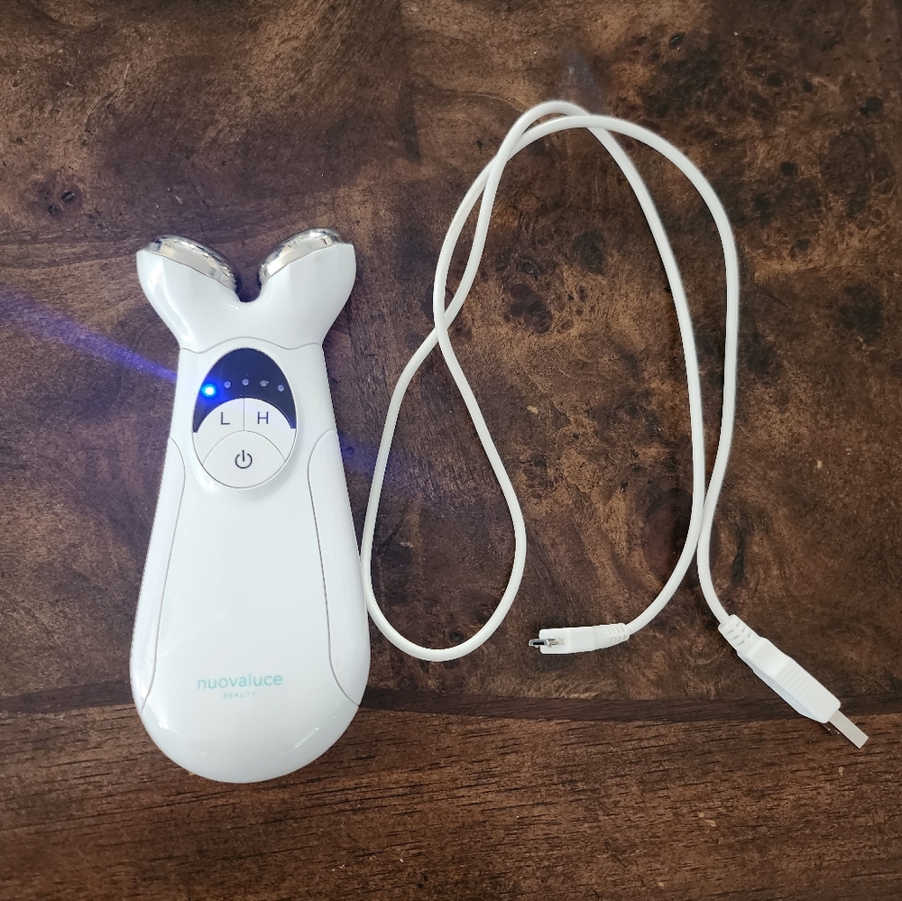 Nuovaluce Anti Aging Microcurrent 